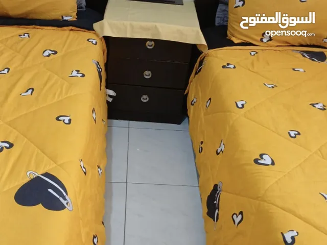 غرفة نوم شباب مع مكتب دراسه بس 130
