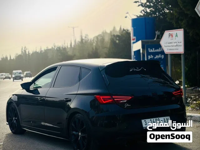 سيت ليون FR اسود فل ما عدا فتحة
