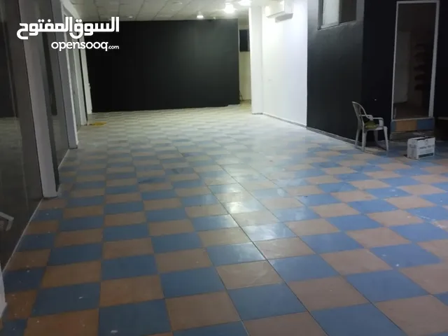 معرض للايجار