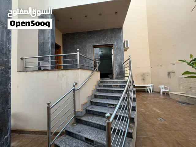 700 m2 More than 6 bedrooms Villa for Rent in Tripoli Al-Krama