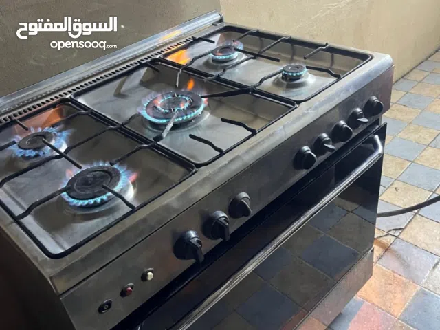 للبيع فرن إيطالي مقاس90/60 في حاله جيده