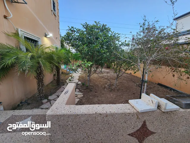 160 m2 3 Bedrooms Villa for Sale in Jericho Other