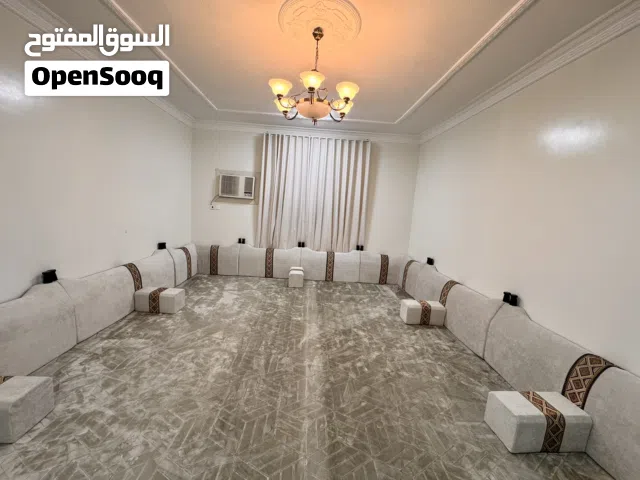 كنب تفصيل وًتنجيد تصميم العبايات