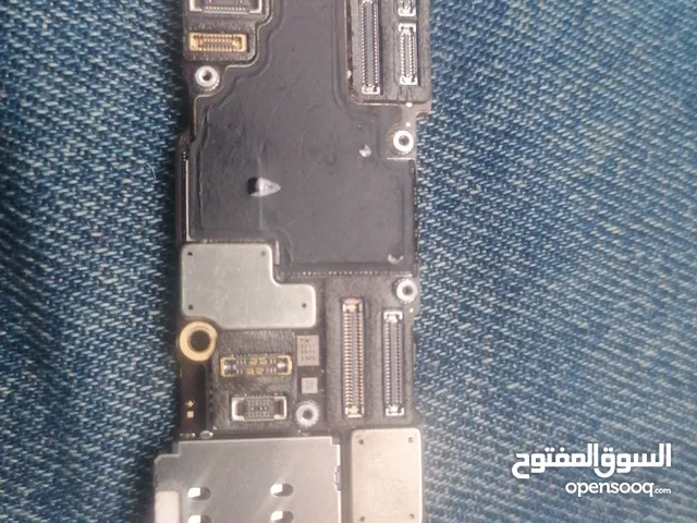 بورد ايفون 14 برو ماكس
