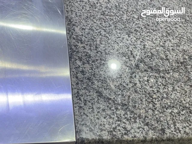 كافتيريا للبيع تعمل بشكل جيد