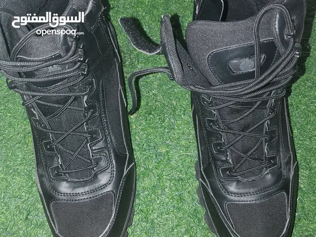 Men's hiking boots