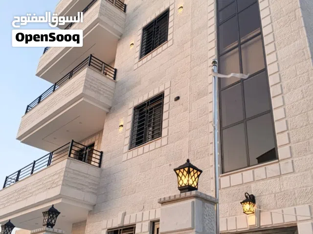 شقة ارضية فاخرة مع تراس و مدخل و كراج مستقل للبيع بسعر مغري في اجمل مواقع مدينة الشرق