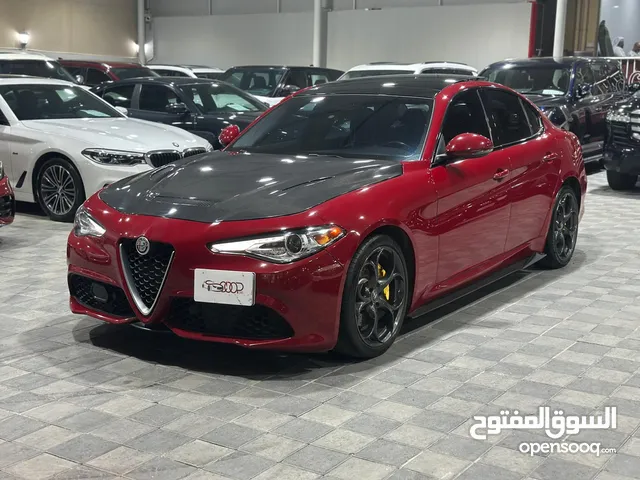 ALFA ROMEO Giulia Q4