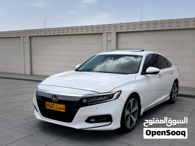 2018 هوندا اكورد Touring