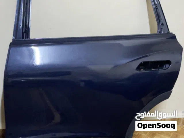 باب خلفي يسار I.D6