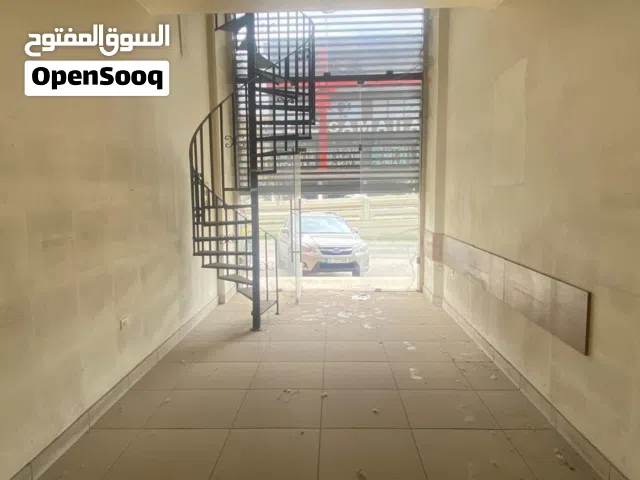 ثلاث محلات للايجار في زحلة
