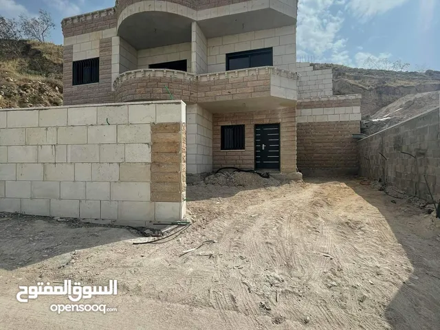 240m2 5 Bedrooms Villa for Sale in Bethlehem Dar Salah