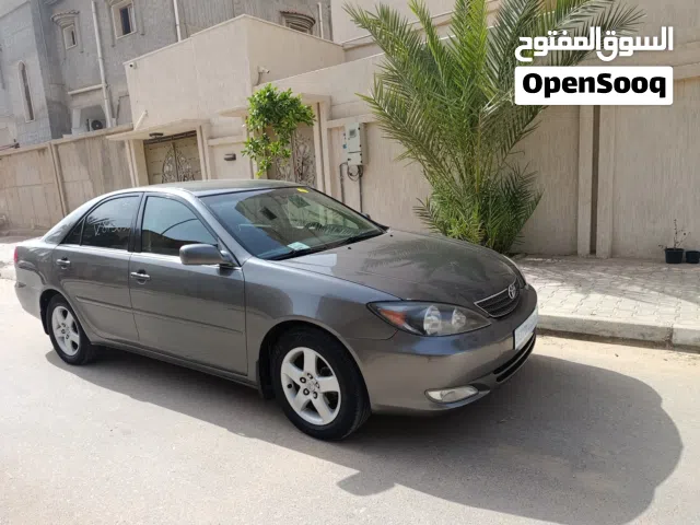 2004 تويوتا كامري GLX