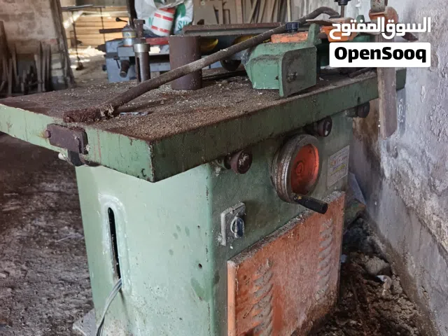 ماكنة نجارة لعمل النقشات