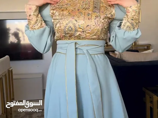 فستان ملوكي فخم