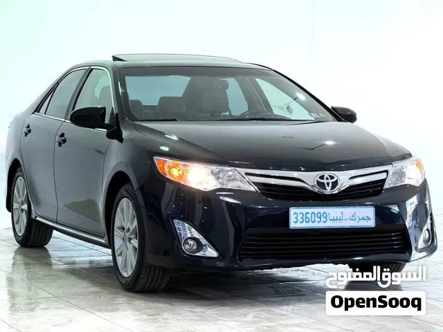 2013 تويوتا كامري XLE