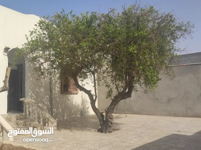 250 m2 3 Bedrooms Townhouse for Rent in Tripoli Janzour