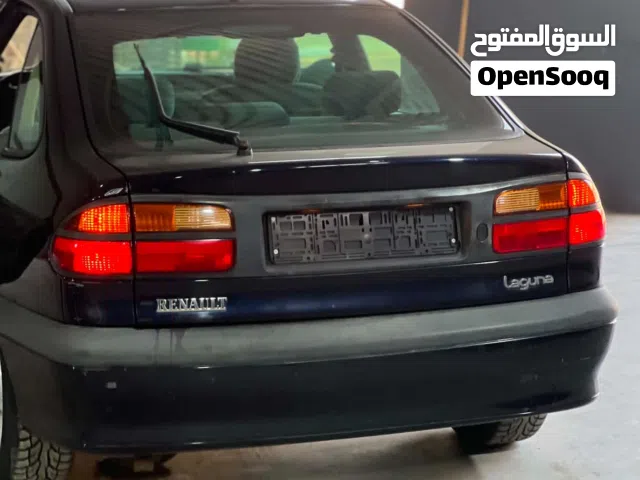 1999 Renault Laguna 1