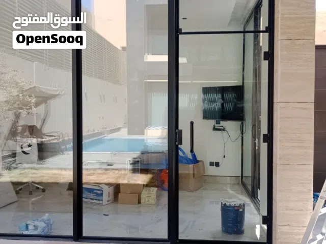 زجاج سكريت والالمنيوم