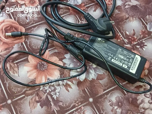 ماوس مضيئ شغال ميه ميه وصله use طولها 6 متر وأكثر وصله الكيس بالشاشة شاحن لاب توب ال جي الأصلي و