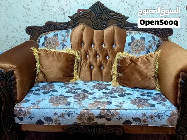 طقم كنب تسع مقاعد
