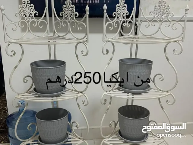 رفوف من ايكيا