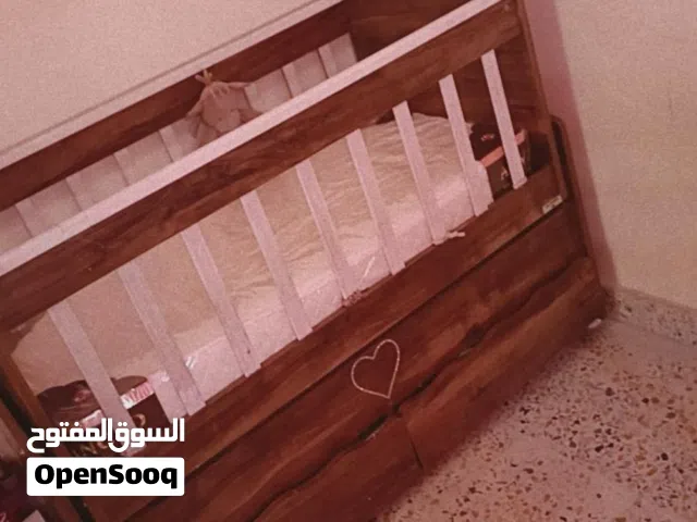 كاروك أطفال مع سرير متصل