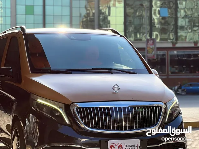 Bus - Van Mercedes Benz in Giza