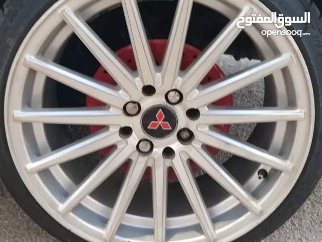 جنط 17 اربع براغي مع الكوشوك احسن من نص عمر للبيع او البدل