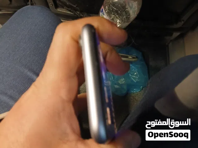 ايفون 11  استعمال نظيف جدا