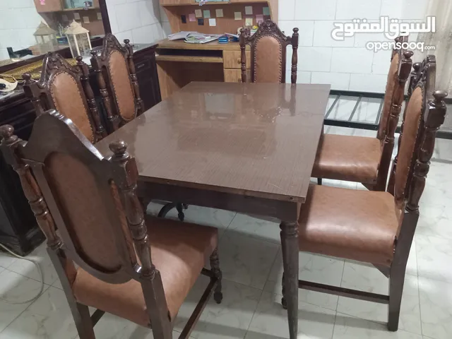 طاولة سفره مع ست كراسي زان بحاله ممتازه جدا