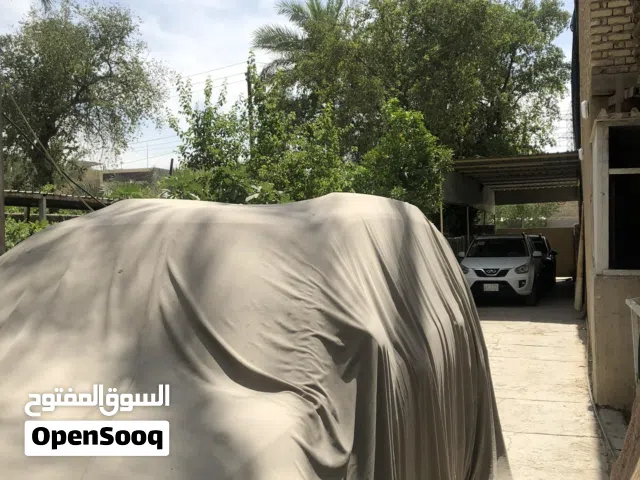 300 m2 More than 6 bedrooms Townhouse for Sale in Baghdad Al Baladiyat