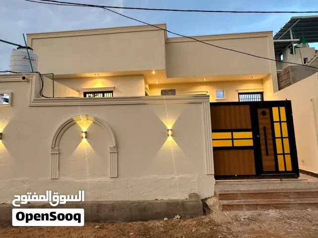 سلام عليكم م بيت للبيع تنومه صالحيه قرب مدارس ريف زاهر  طابق واحد غرفتين منام