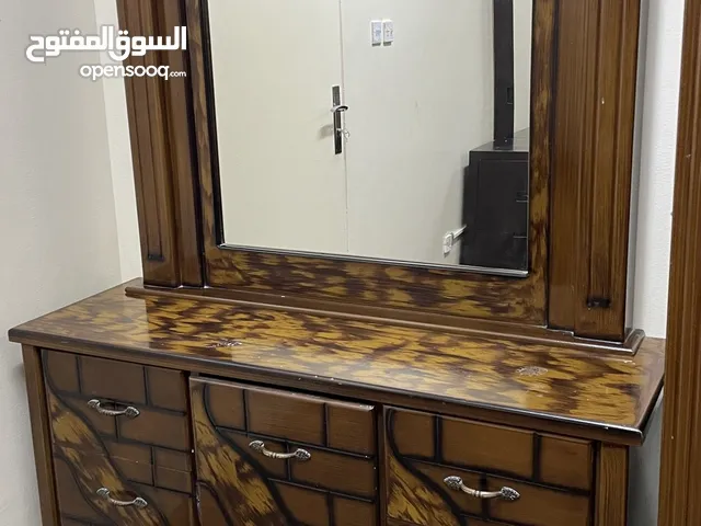 للبيع غرفة نوم