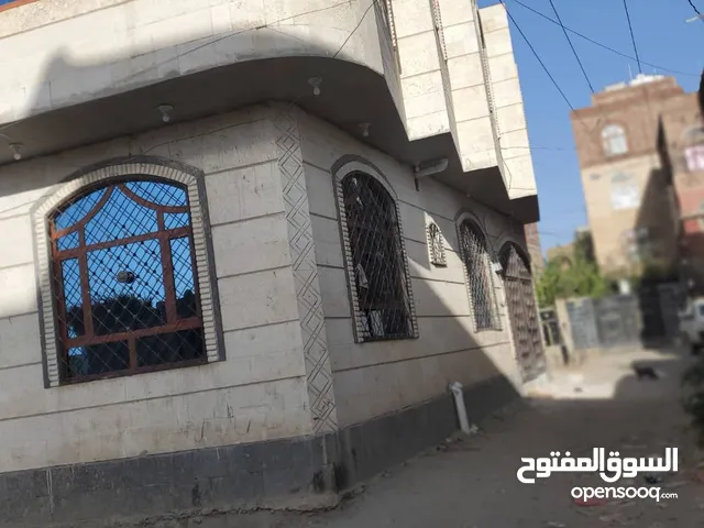 144 m2 More than 6 bedrooms Villa for Rent in Sana'a Western Geraf
