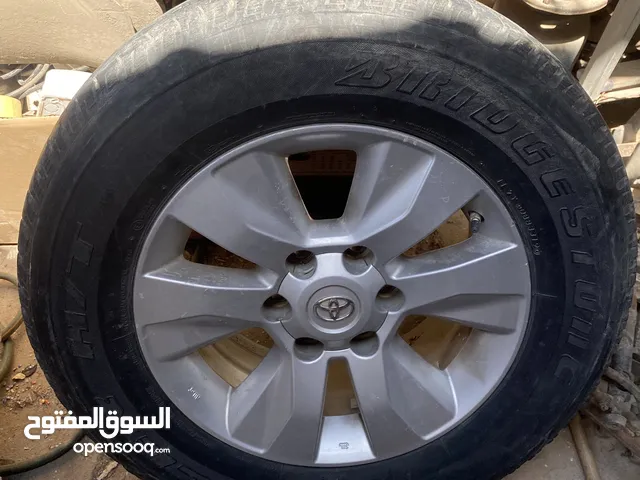 تاير تويوتا للبيع