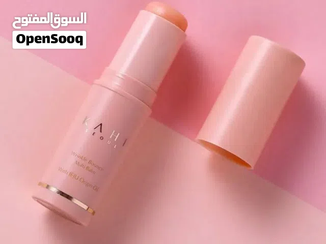 كاهي ستيك Wrinkle Bounce هو بلسم كوري فاخر صُمم ليمنحك ترطيبًا فوريًا ومظهرًا شبابيًا. بفضل تركيبته