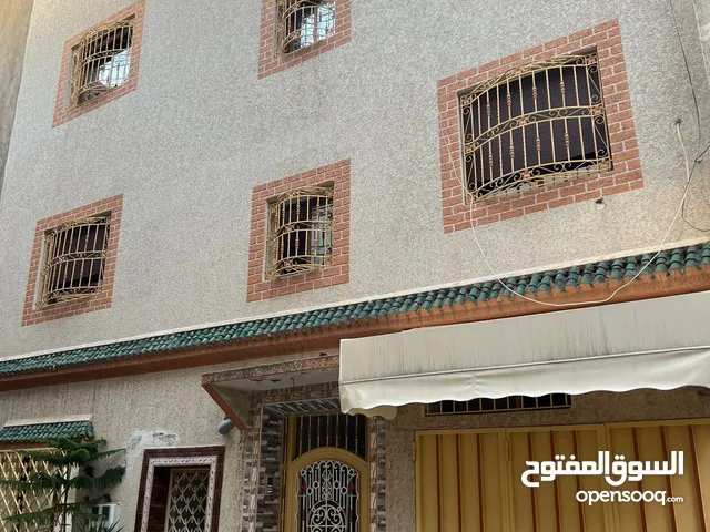 99 m2 3 Bedrooms Townhouse for Sale in Tanger Girari