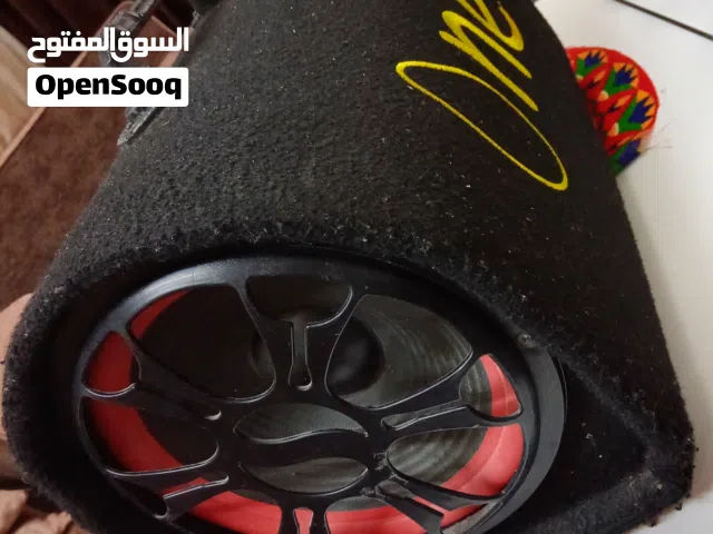 سماعة مع صندوق