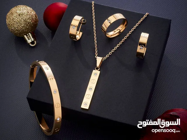اساور رائعة للبيع
