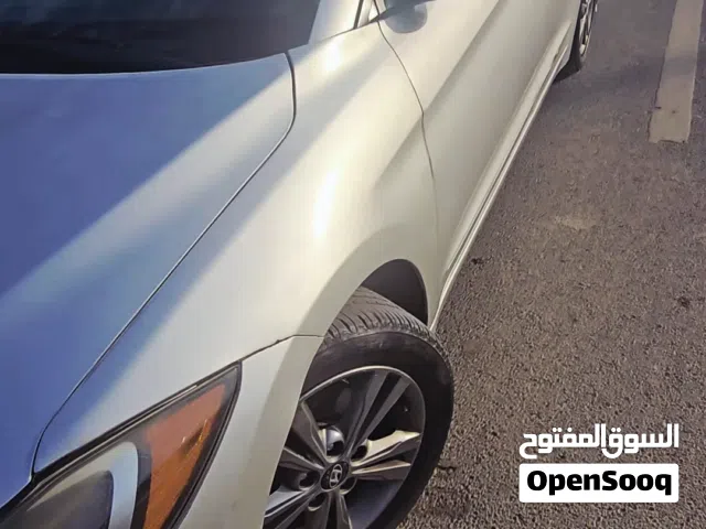 Used Hyundai Elantra in Baghdad