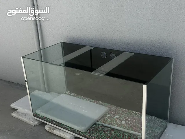 احواض سمك كبير ومتوسط وصغير
