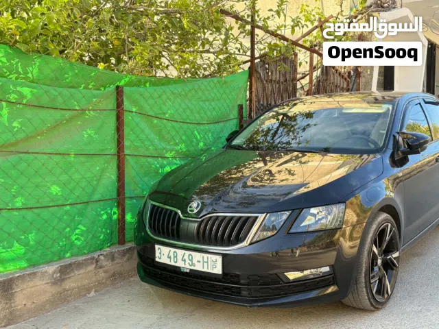 2018 سكودا اوكتافيا Standard
