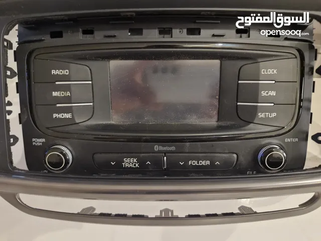 بيع شاشة مع cd لكيا سورينتو موديل 2017