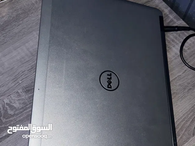 جهاز لابتوب Dell مستعمل خالي من المشاكل الحجم متوسط
