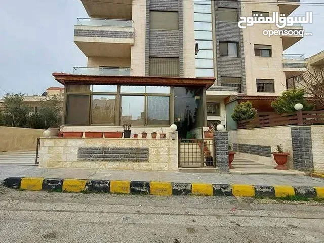 شقة مميزة جدا للبيع مع روف منطقة الجندويل بل قرب من الأحوال المدنية