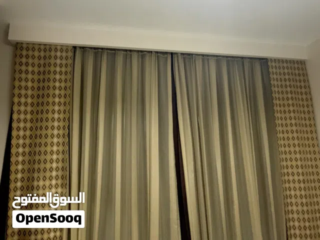 Curtains excellent condition