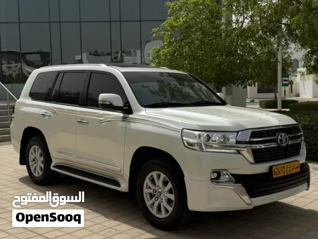 للبيع لاند كروزر GXR خليجي نظيف جداا بدون حوادث صبغه الوكاله