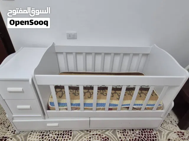 سرير اطفال