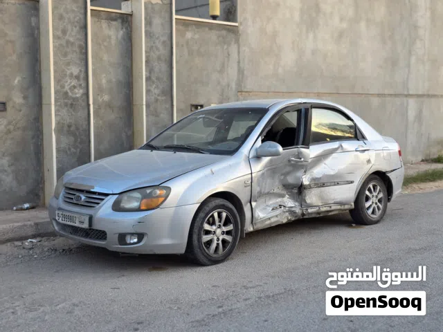 كيا سبكترا 2007 للبيع فيها حادث